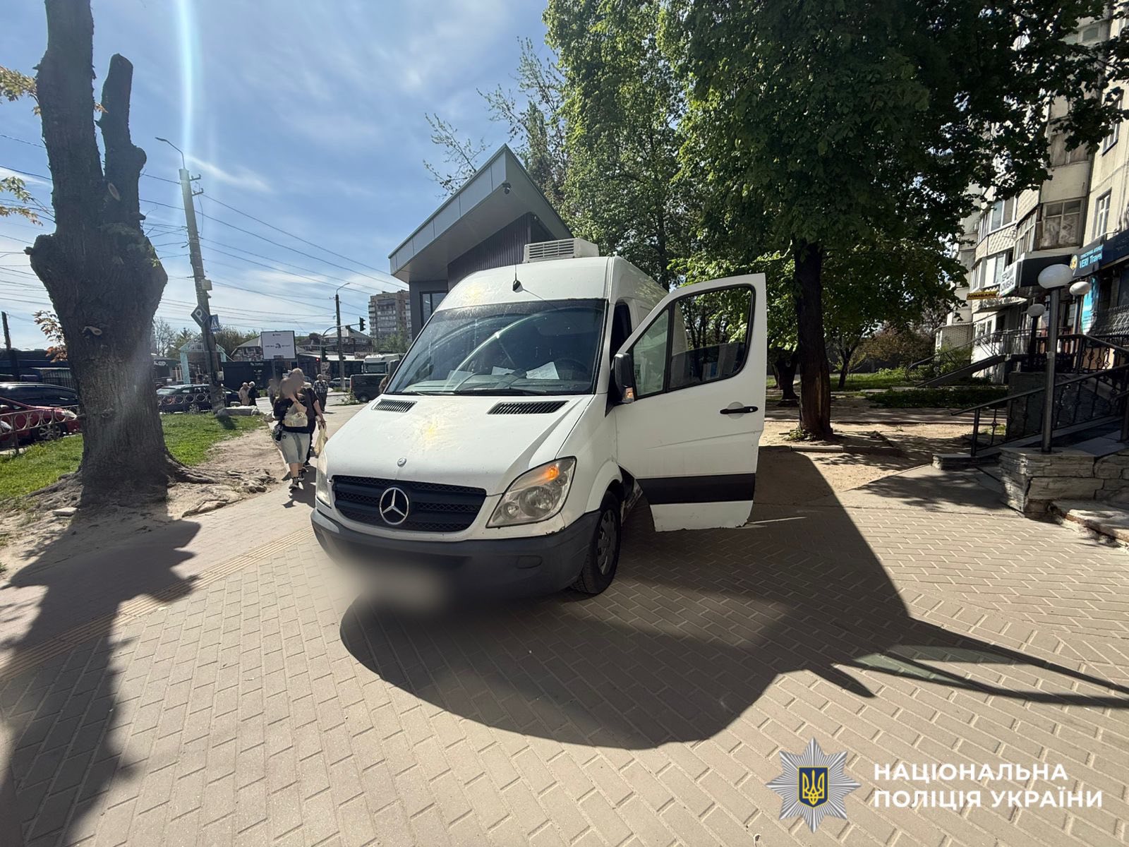 У Білій Церкві водій буса рухався заднім ходом та здійснив наїзд на жінку
