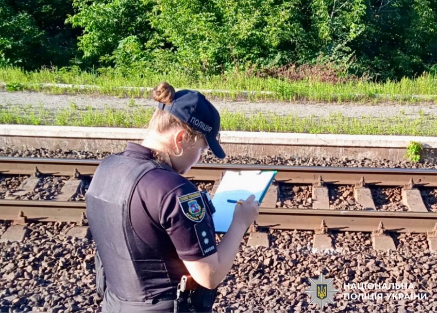 На Білоцерківщині під колесами потяга загинула жінка