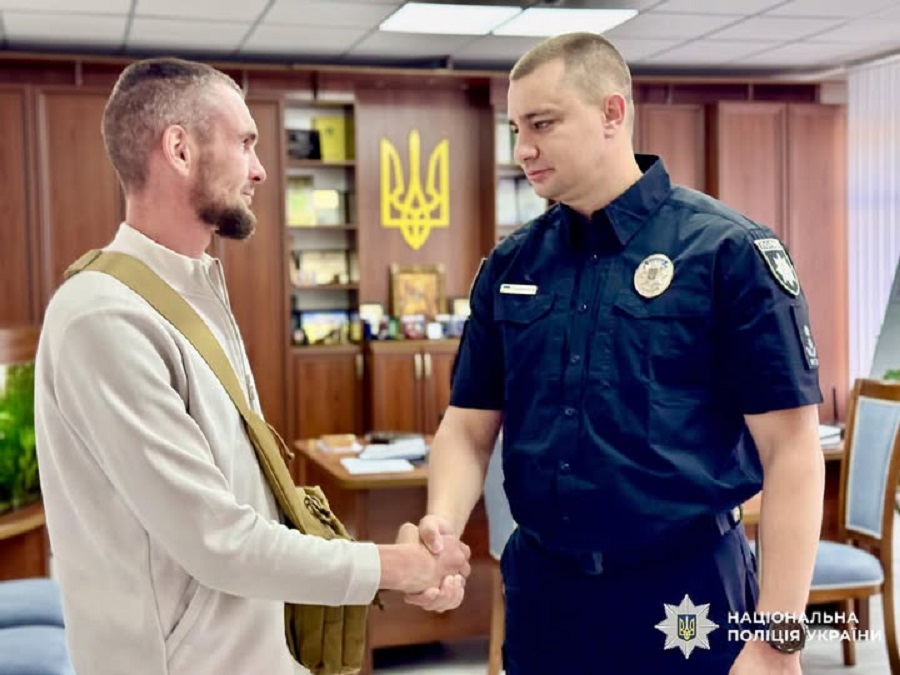 На Київщині чоловік повідомив поліцію про спробу вербування ворогом та отримав відзнаку