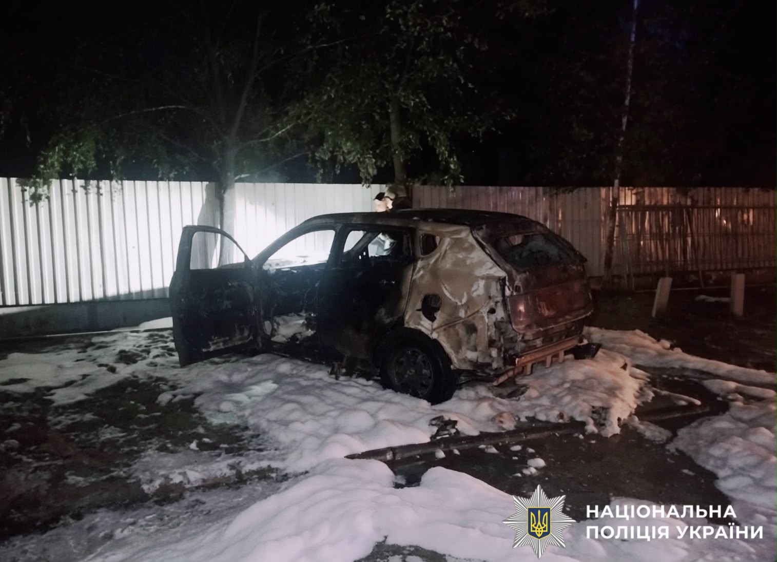 У Бучанському районі чоловік через конфлікт підпалив автомобіль