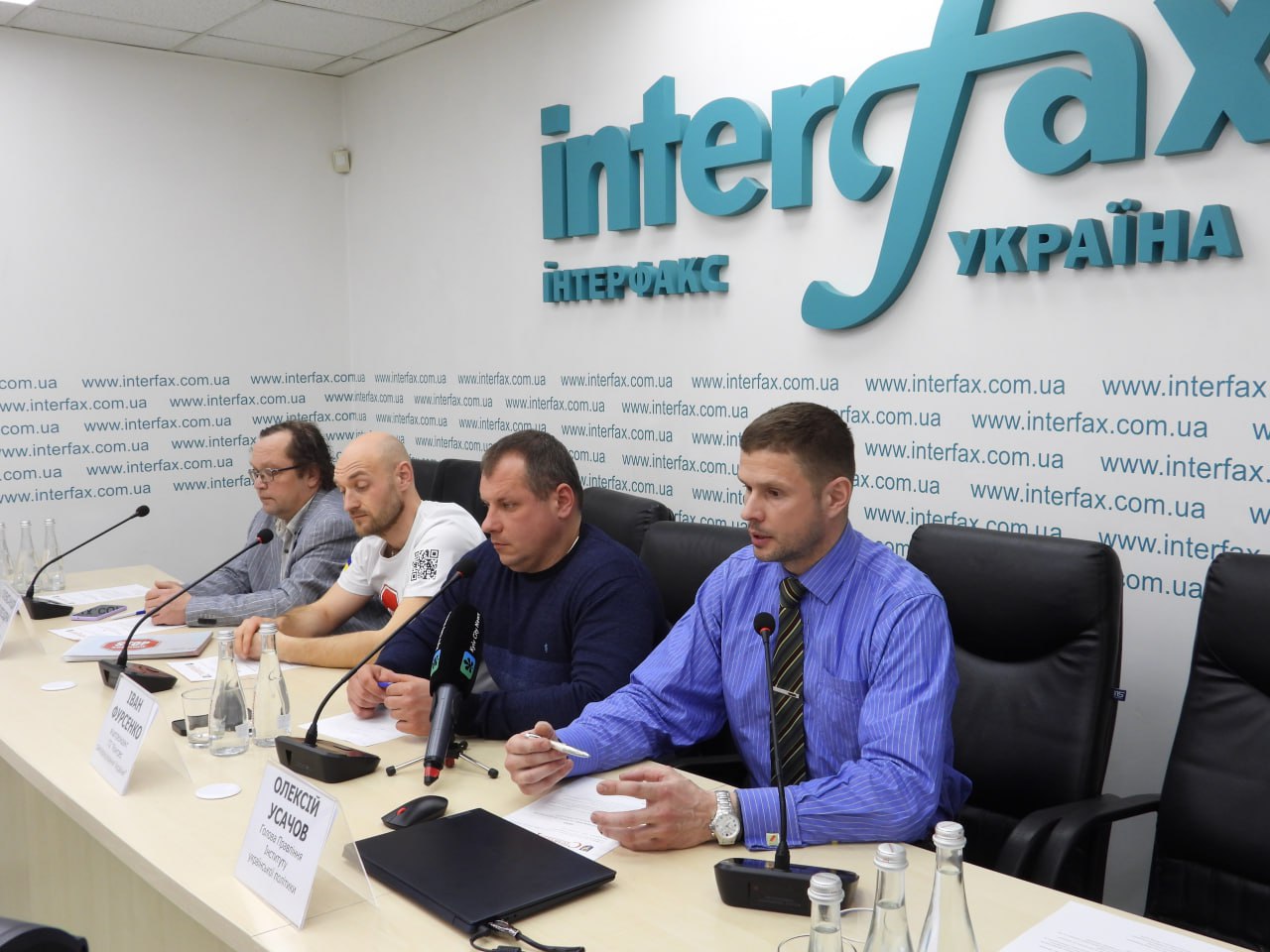 В «Інтерфакс-Україна» відбувся «Дискусійний клуб про майбутнє України: чи є місце виборам?» (ФОТО)