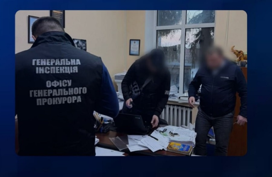 На Київщині двом прокурорам повідомили про підозру у спробі шахрайства на $50 тисяч