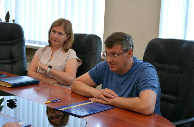 Броварська міська громада та "Інститут серця" підписали меморандум про співпрацю (ФОТО)
Основна мета меморандуму - поглиблення партнерства в галузі охорони здоров’я, профілактика та попере...