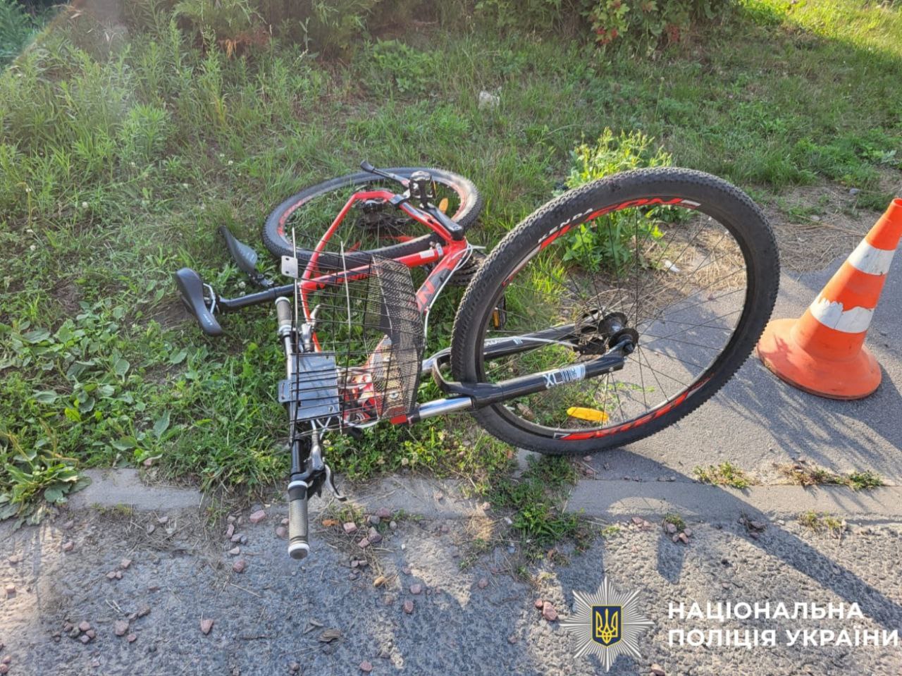 Травмовано велосипедиста: поліція Київщини розслідує обставини ДТП на Вишгородщині