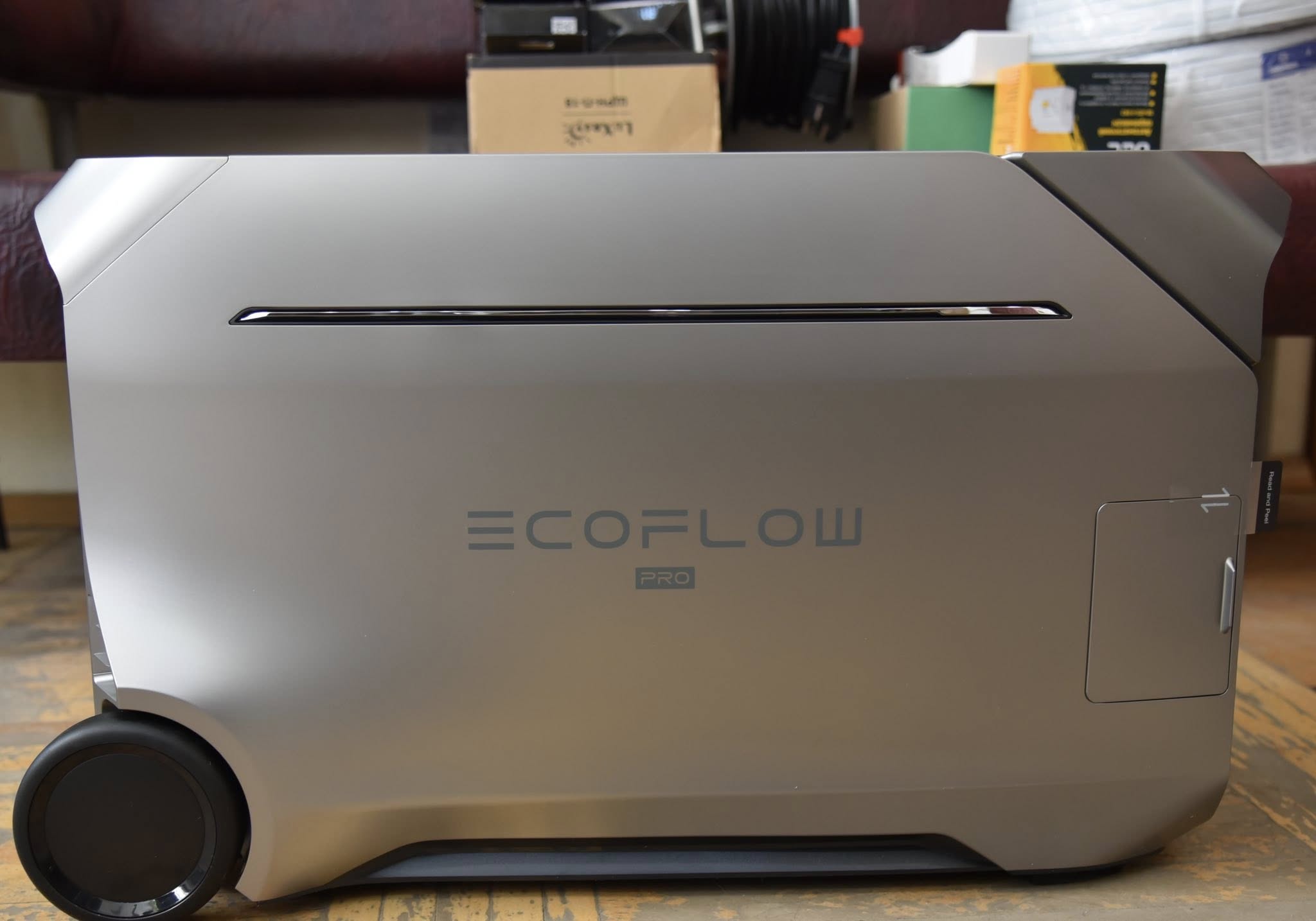 Бровари отримали зарядну станцію EcoFlow від партнерів із Франції (ФОТО)