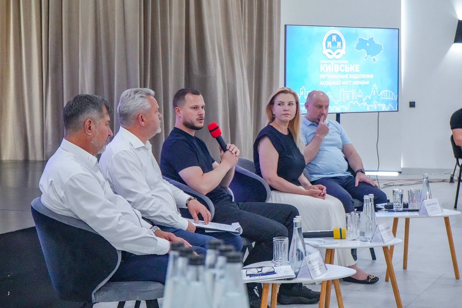 У Бучі громади Київщини обговорили фінансову стійкість місцевих бюджетів