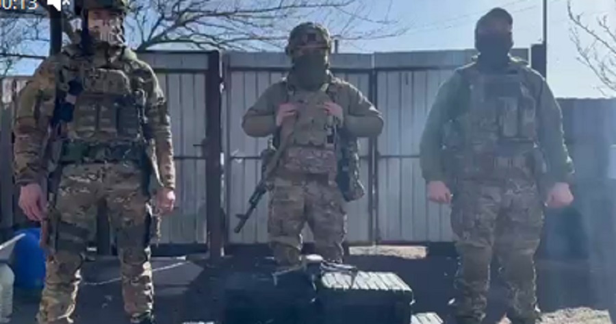 Бучанська громада передала на фронт 5 дронів із тепловізорами для 25-го стрілецького батальйону