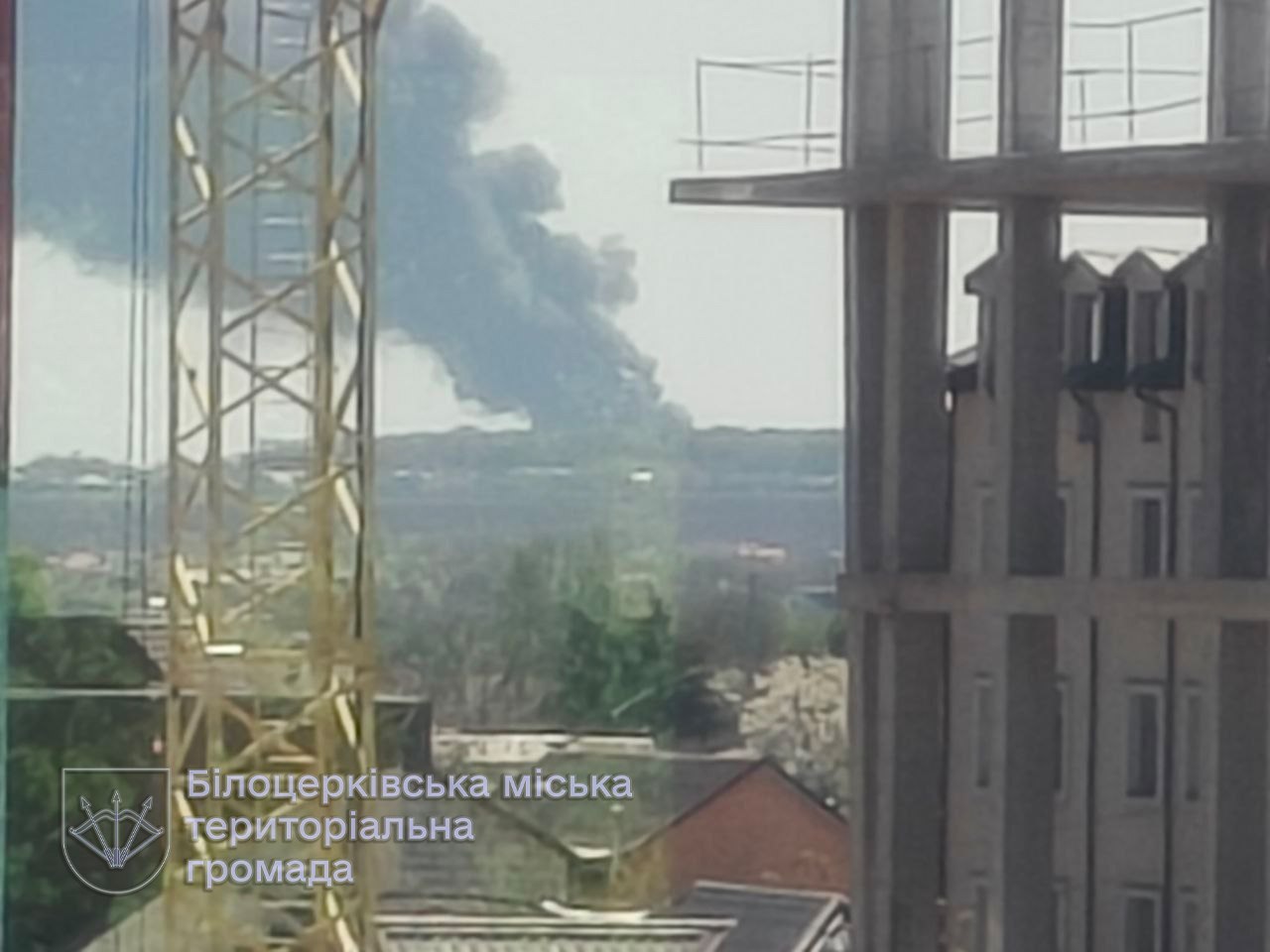 Пожежа на підприємстві у Шкарівці: дим дістався Білої Церкви