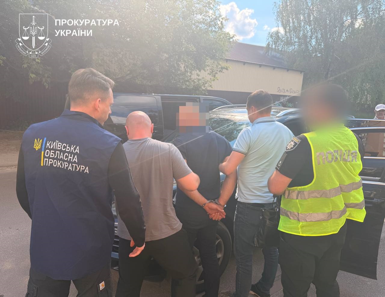 На Київщині викрили схему «бронювання» від мобілізації за $9 тисяч: підозрюють посадовицю та депутата