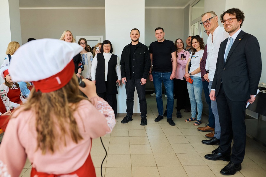 У Новопетрівському ліцеї на Київщині презентували сучасний освітній простір і реформу шкільного харчування (ФОТО)