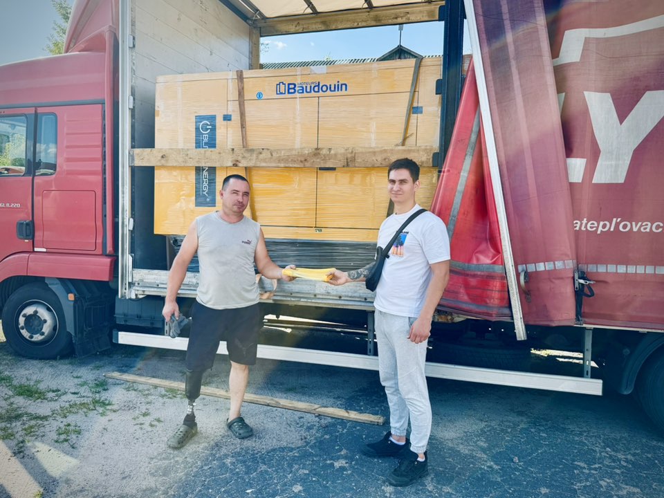 Ірпінський податковий університет отримав генератор від благодійників
Координує цю програму Благодійний фонд підтримки та розвитку Маріупольського державного університету