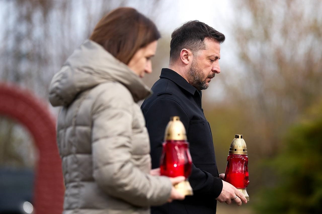 Зеленський, Санду та міжнародні партнери вшанували пам'ять ліквідаторів на ЧАЕС (ФОТО)