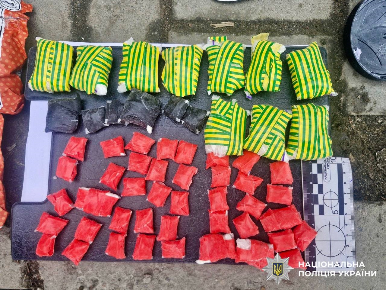 У Білій Церкві затримали наркозбувача з 130 пакетами PVP