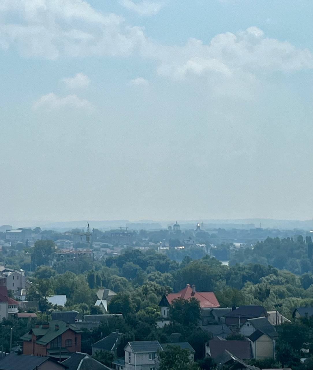 На Київщині спостерігається смог через пожежі в зоні відчуження