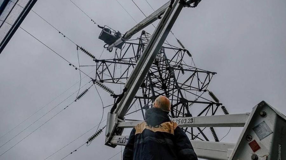 На Київщині відновили електропостачання для понад 30 тисяч родин після негоди