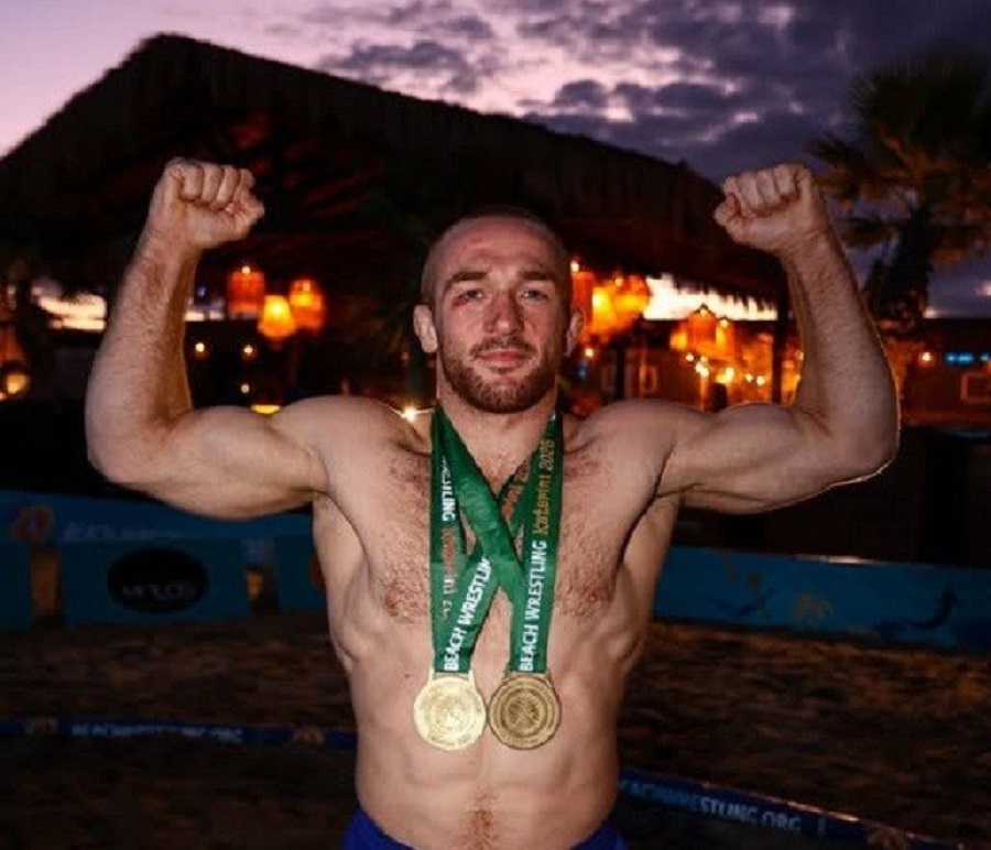 Олексій Борута з Обухова виборов золото чемпіонату світу з пляжної боротьби