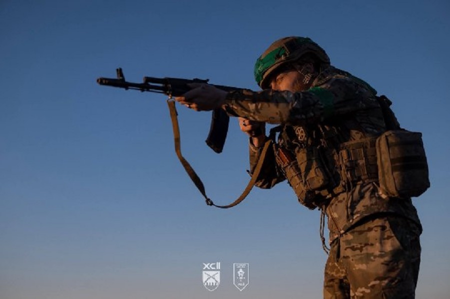 За добу українські захисники ліквідували та поранили ще 1370 російських окупантів
