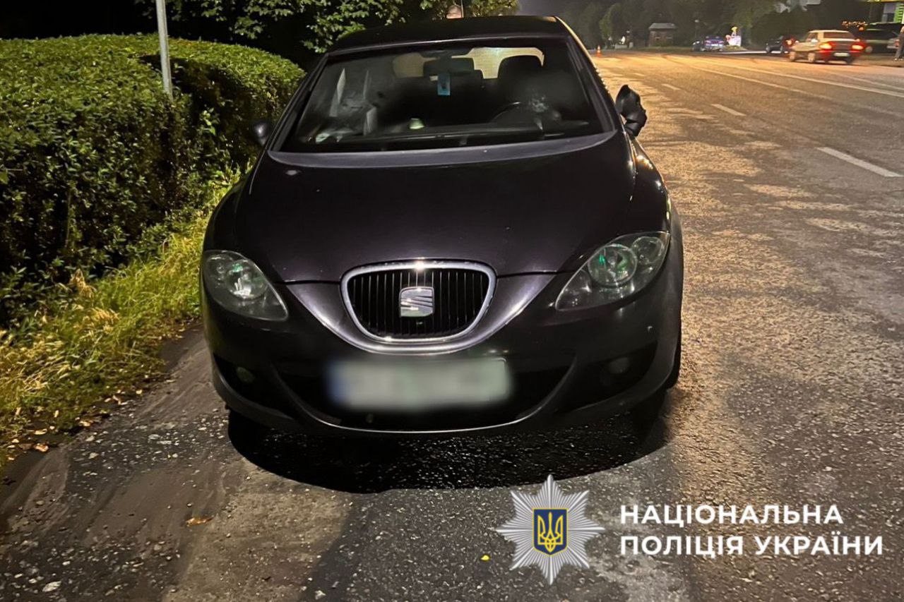 Поліцейські Київщини розслідують обставини аварії, у якій травмувався пішохід на Обухівщині