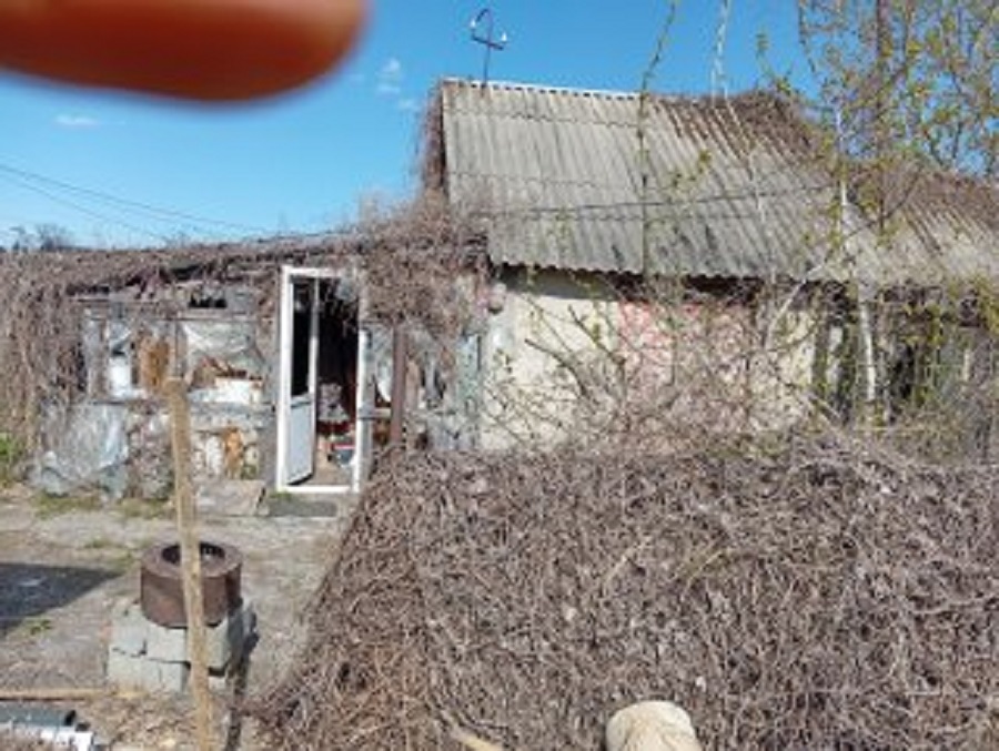 У Боярці неповнолітні діти живуть в хліву (ФОТО)