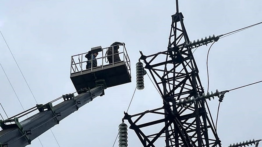 На Фастівщині тривають роботи з відновлення електропостачання після негоди