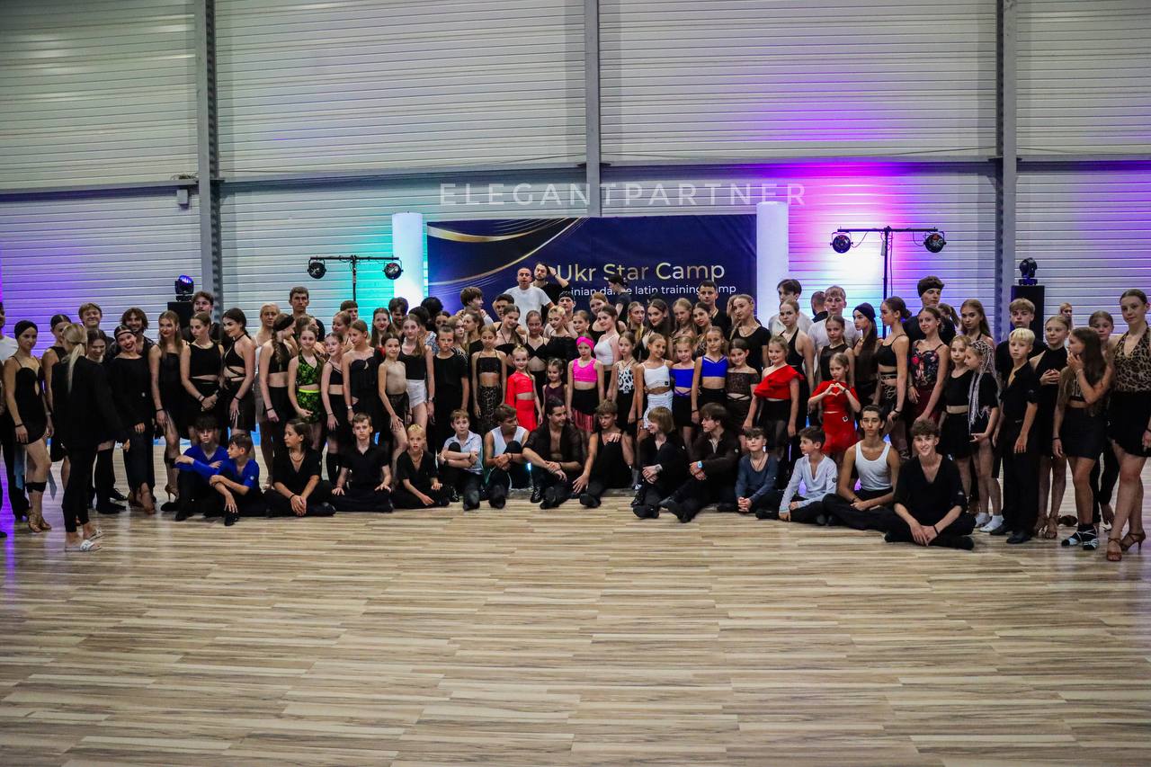 У Бучі відбувся танцювальний табір UkrStarCamp 2025