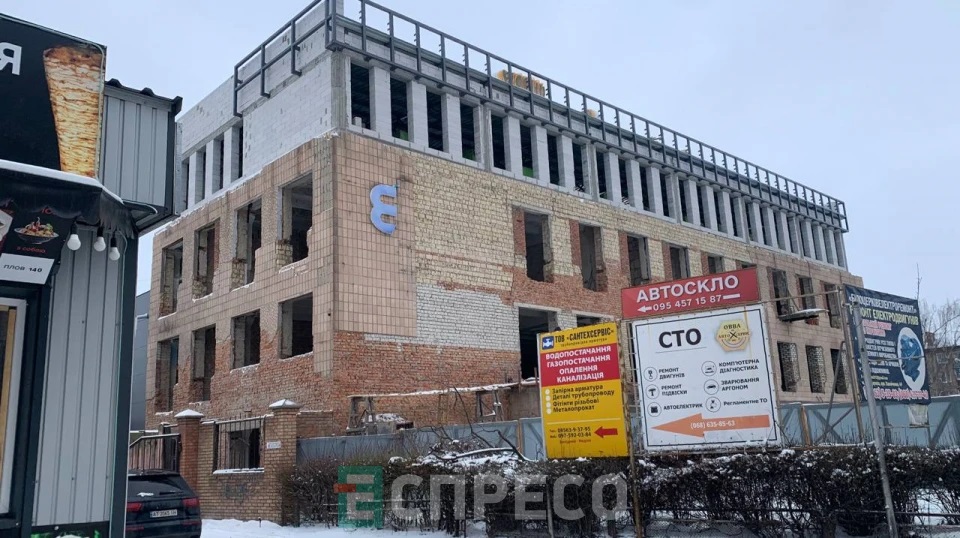 Невизначеність навколо заводу «Електрон» у Білій Церкві: підприємці готуються залишити торгові точки