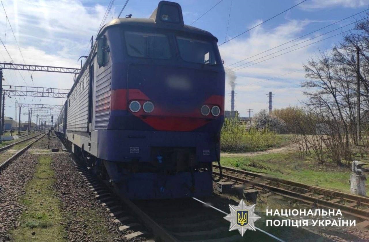 Трагедія в Українці: під колесами потяга загинула літня жінка