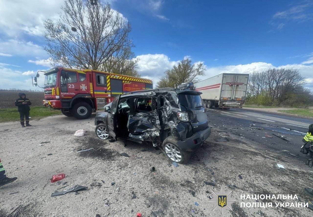 Смертельна ДТП на Бориспільщині: зіткнулися три автомобілі