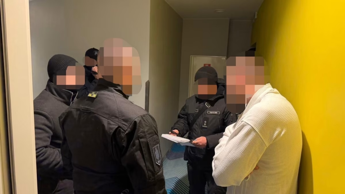 Правоохоронці затримали офіцера ТЦК на Київщині за підозрою у побитті людей (ФОТО)