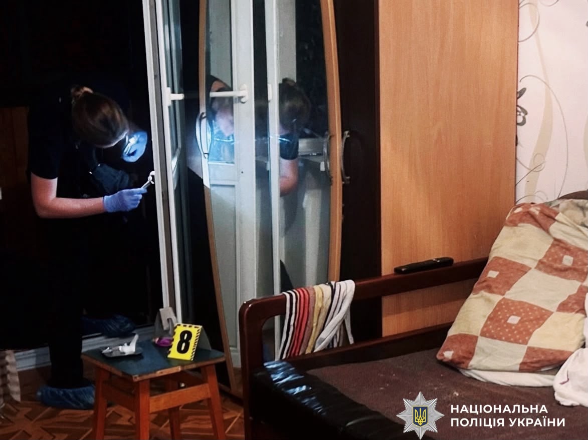 Застілля закінчилося вбивством: у Вишневому чоловік смертельно поранив свого знайомого