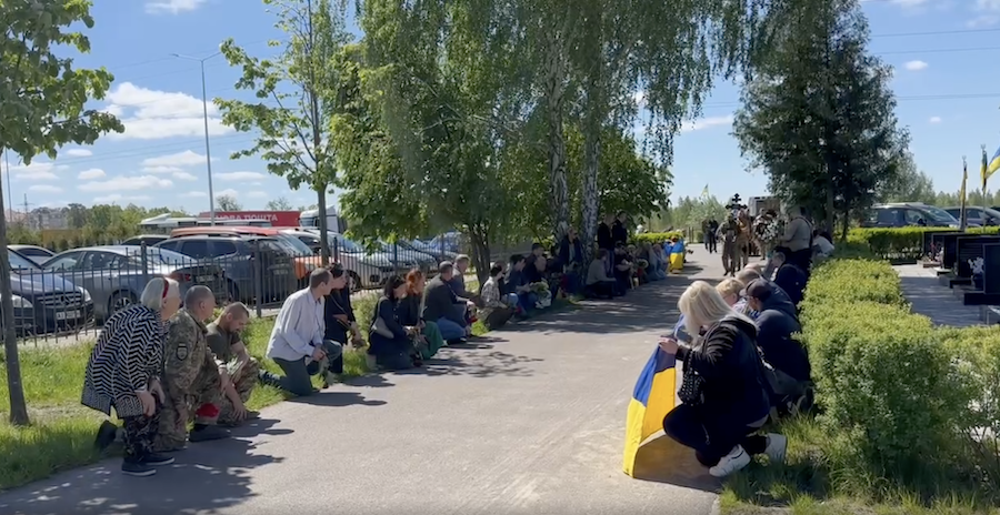 У Бучі прощаються із Героєм Євгенієм Ордовським