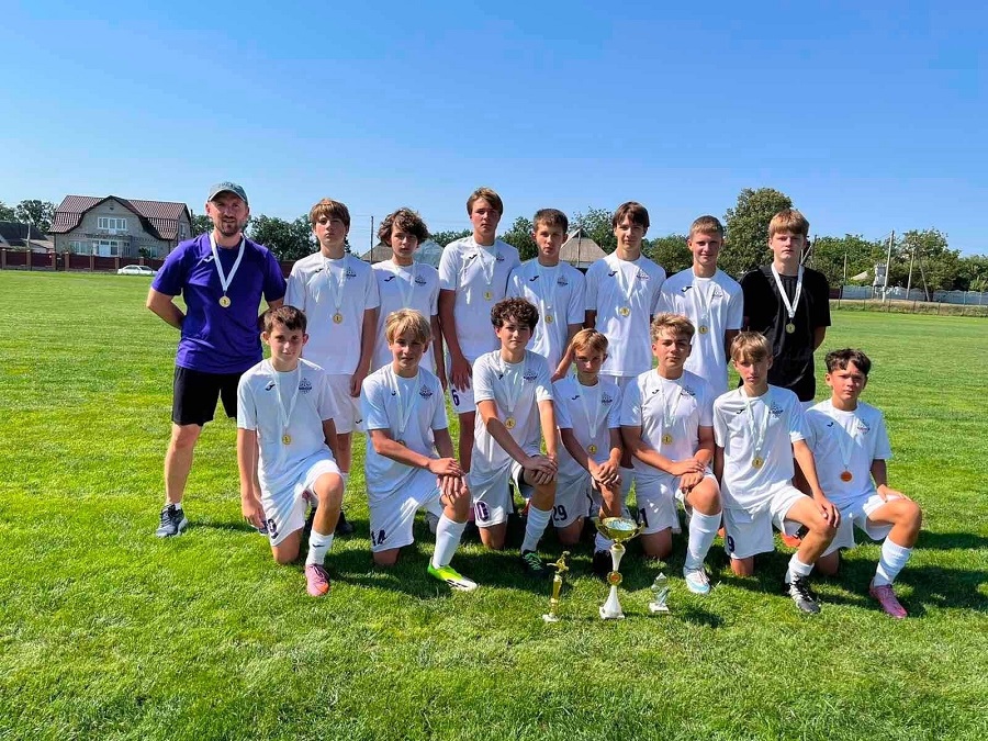 Юні футболісти з Обухова виграли передсезонний турнір «MRIYA CUP»