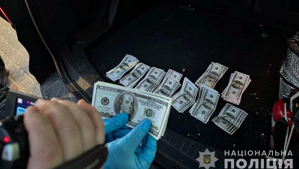 Військовослужбовці на Київщині організували нелегальний виїзд за кордон через інтернет