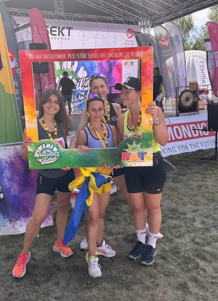 Спортивна міць Броварів: перемоги боксерів на чемпіонаті України та яскравий виступ бігунів у Польщі (ФОТО)
Перемоги боксерів і участь бігунів у міжнародному заході ще раз підтверджують, що Бровари - це місто...