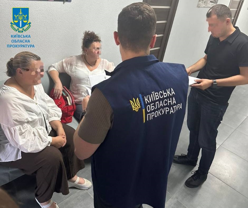 Адвокатку на Київщині викрили у вимаганні грошей за вплив на працівників ТЦК
