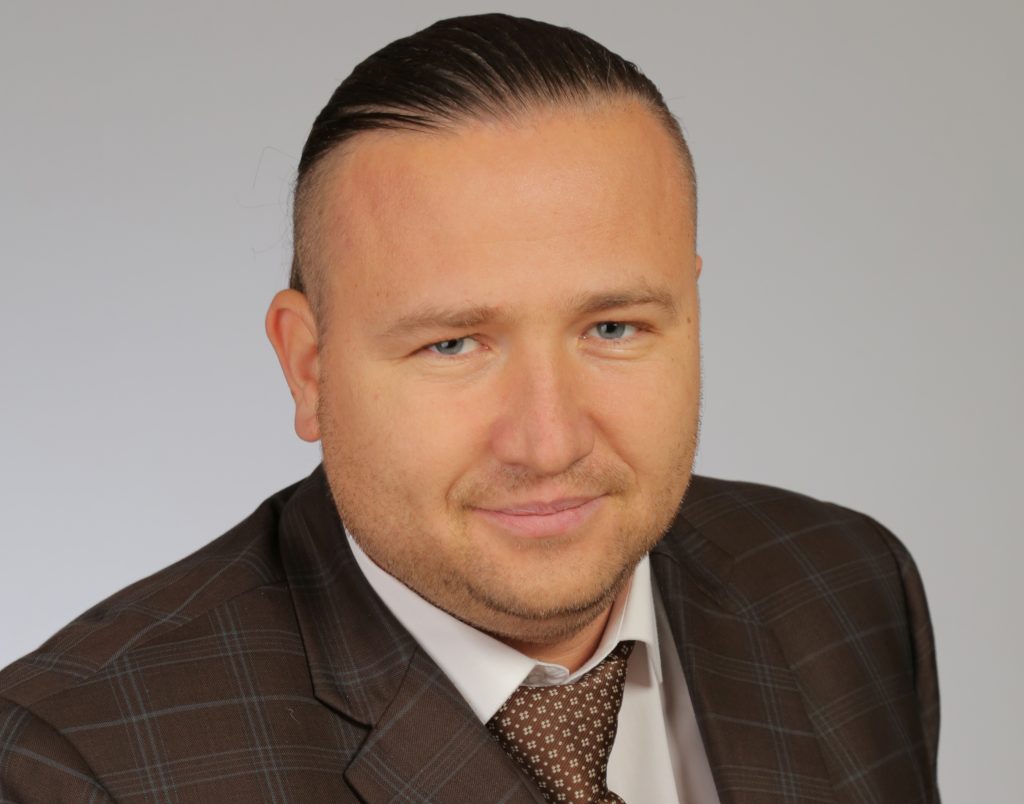 Депутат Київської облради Олег Іваненко оголосив про завершення своїх депутатських повноважень