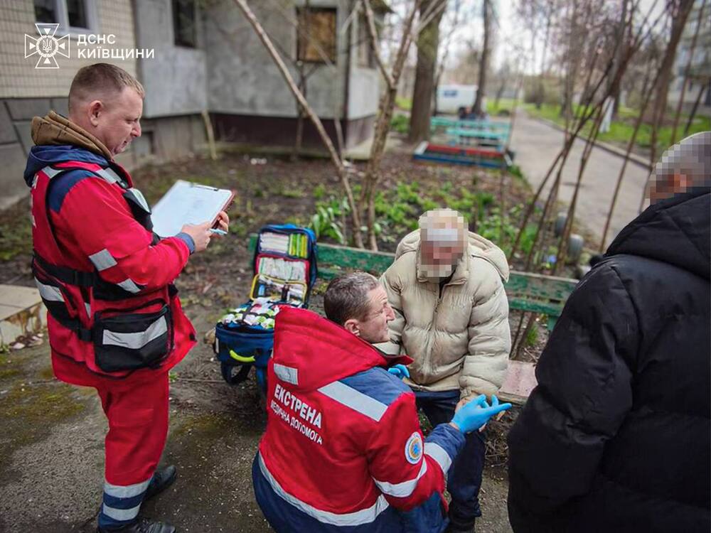 У багатоповерхівці на Київщині стався вибух: є потерпілий (ФОТО)