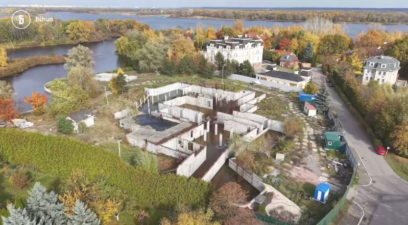 Розслідування Bihus.Info: у Козині виявили недобудований палац Комарницького