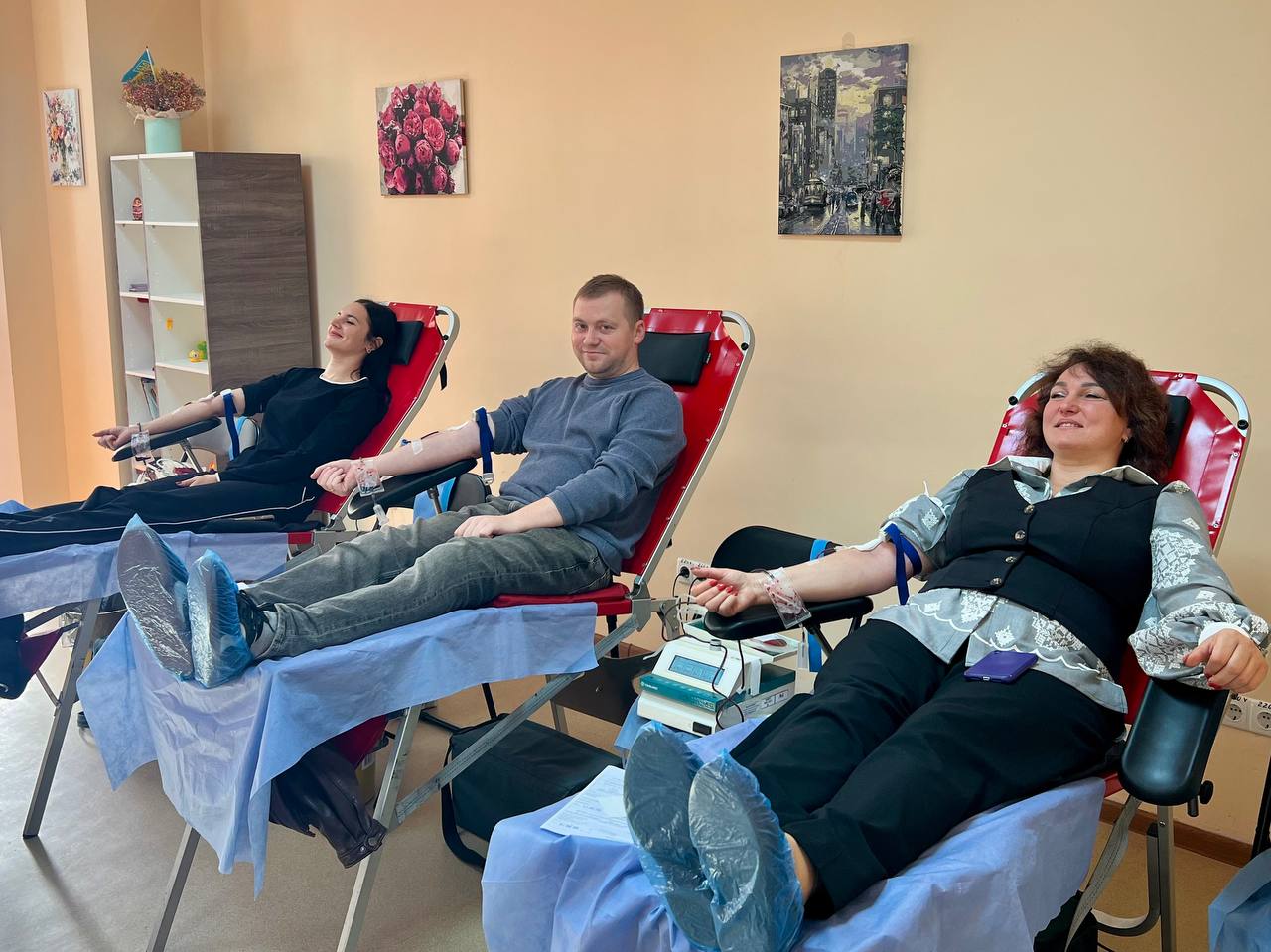 Кров для тих, хто її потребує: у Бучі провели донорську акцію