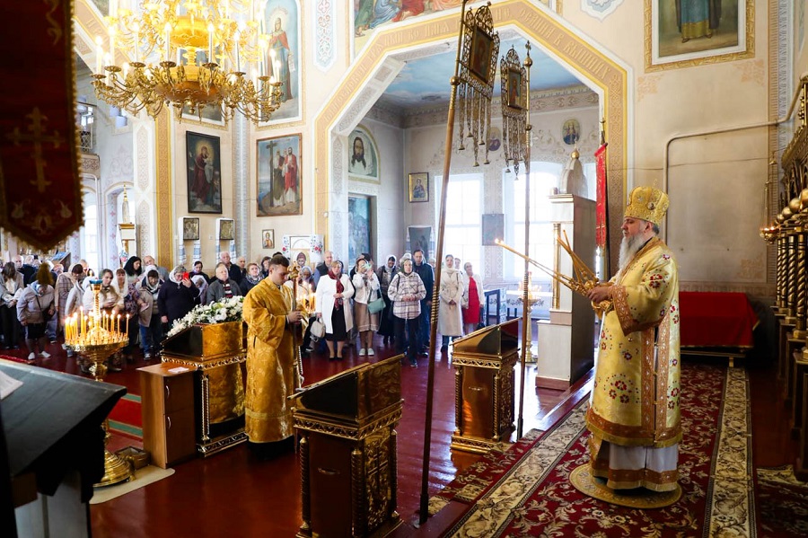 У Боярці Митрополит Епіфаній очолив літургію з нагоди 125-річчя Свято-Михайлівського храму