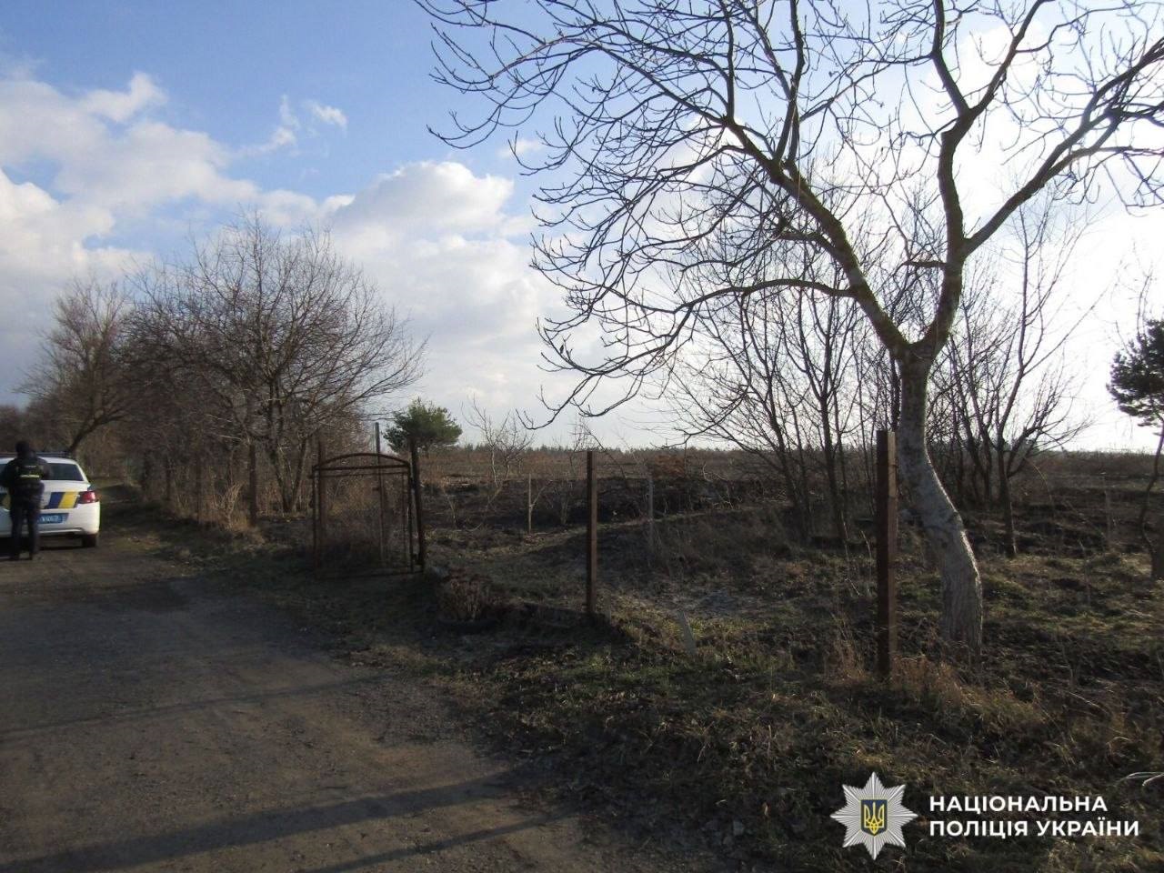 На Київщині чоловік загинув під час спалювання трави