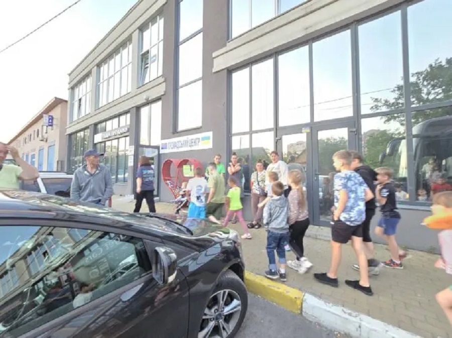 Понад пів сотні дітей з Київщини проведуть канікули в іспанських родинах