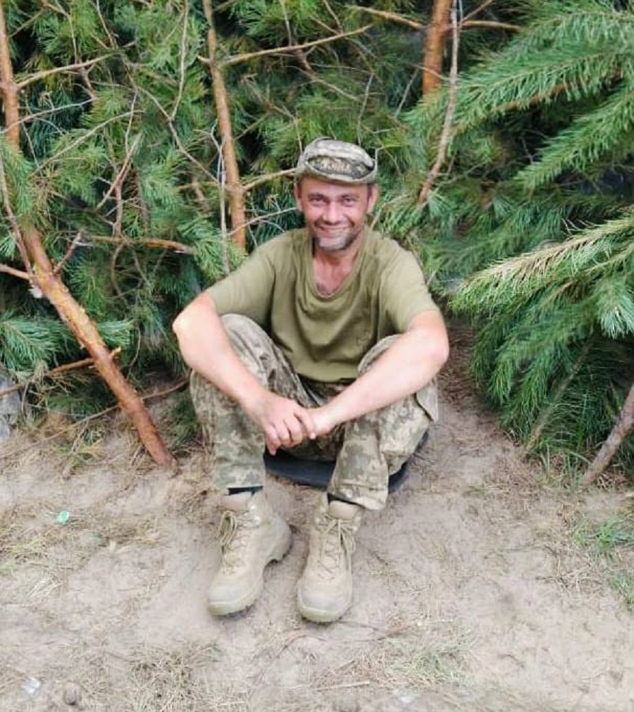 Завтра Бровари прощатимуться із полеглим воїном: Володимир Звоник загинув на Донеччині
