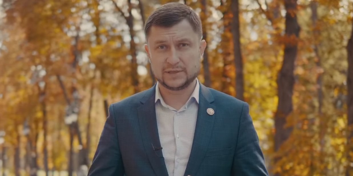 Ексначальник поліції Обухова закликав парламент позбавити звань правоохоронців, які виїхали з України