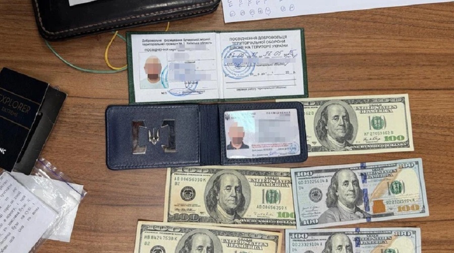 ДБР та СБУ заявили про викриття корупції серед працівників БЕБ