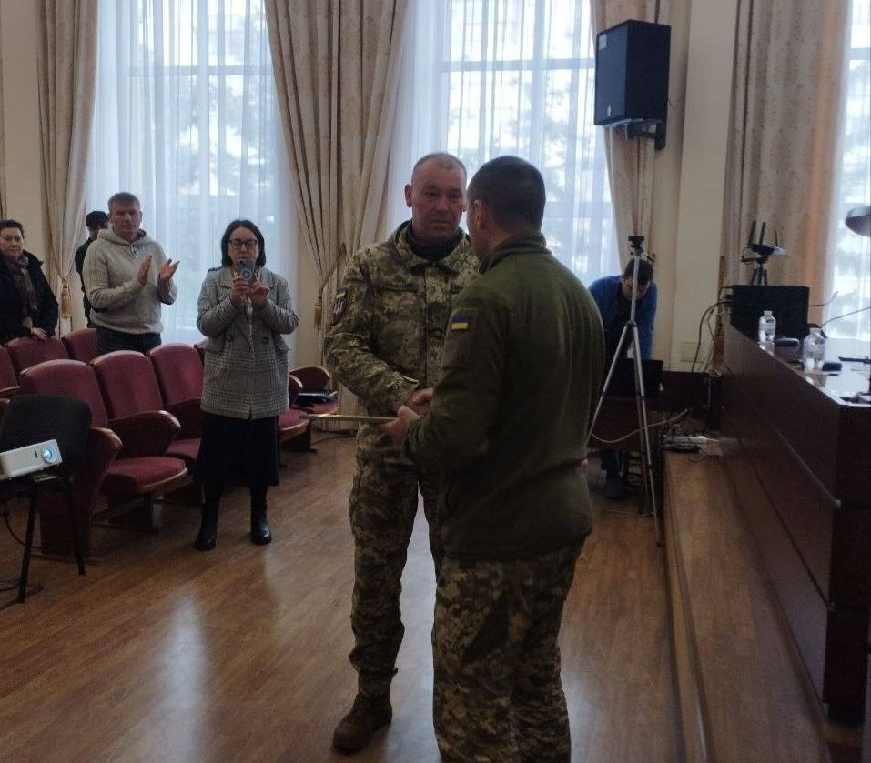 В Українській громаді вручили державні нагороди військовим і родинам полеглих