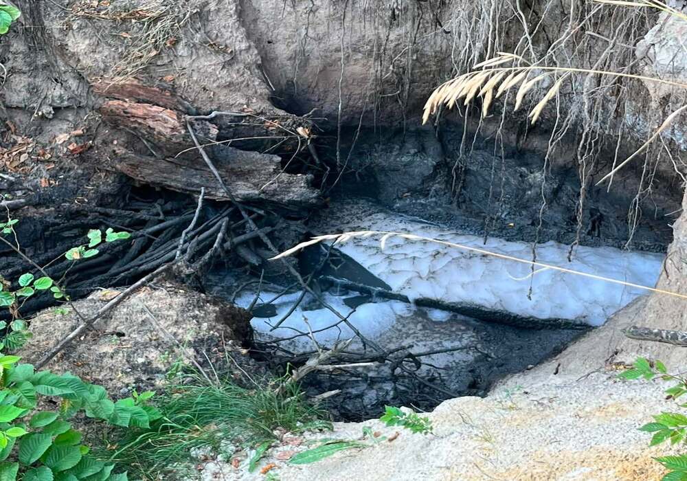 Стічні води могли потрапити у водойму біля Снітинки: що відомо