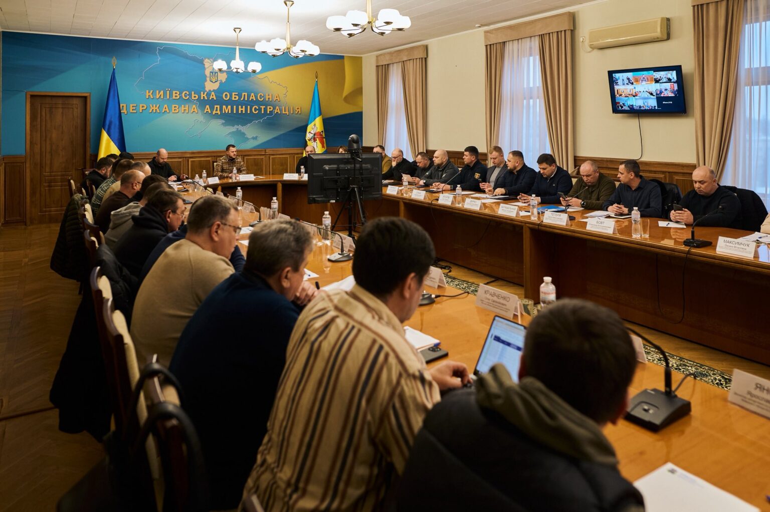 Розмінування, підтоплення та безпека молоді: про що говорили на Раді оборони Київщини