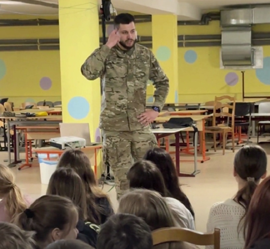 Ірпінська міська рада та НГУ «Хартія» проводять практичні уроки для свідомого покоління
