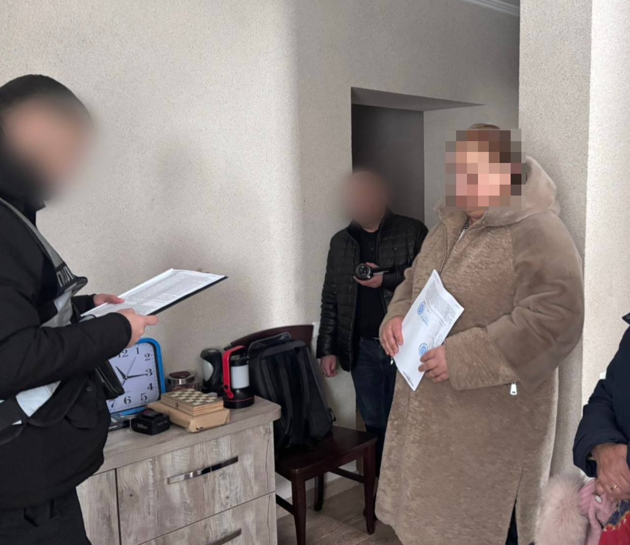 У Білій Церкві викрили схему вимагання грошей за безкоштовні операції з катаракти